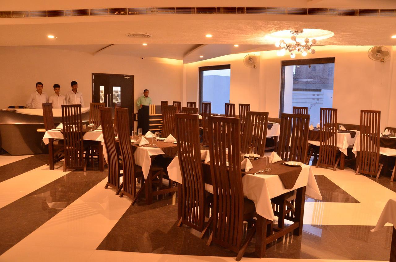 Hotel Bellevue inn Gangānagar Exterior foto